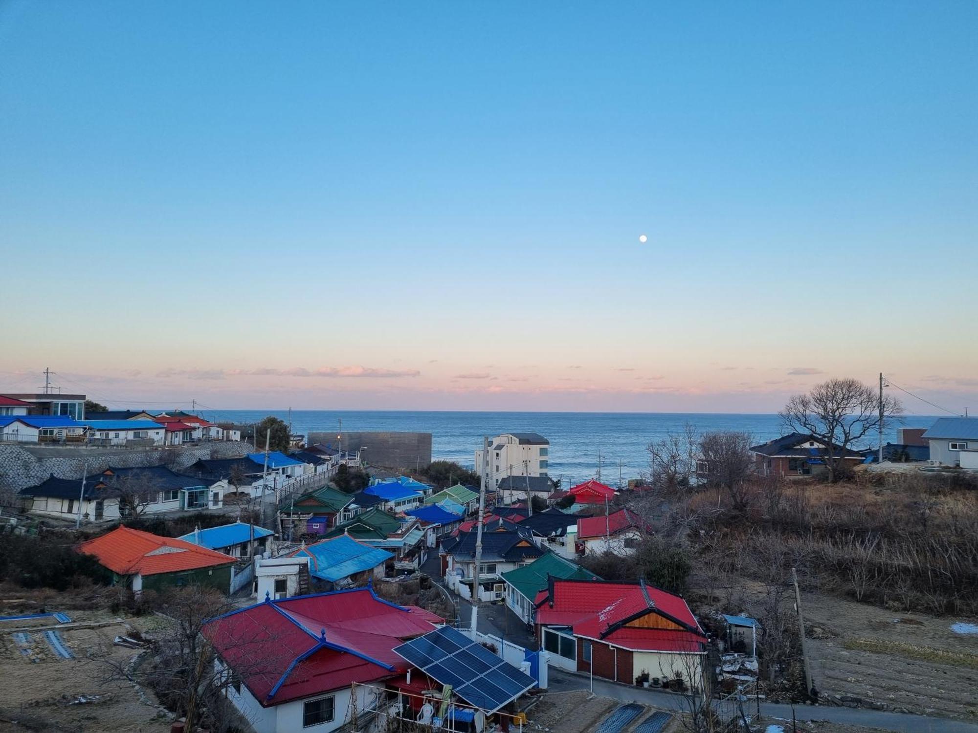 Sinami Albergue Gangneung Exterior foto